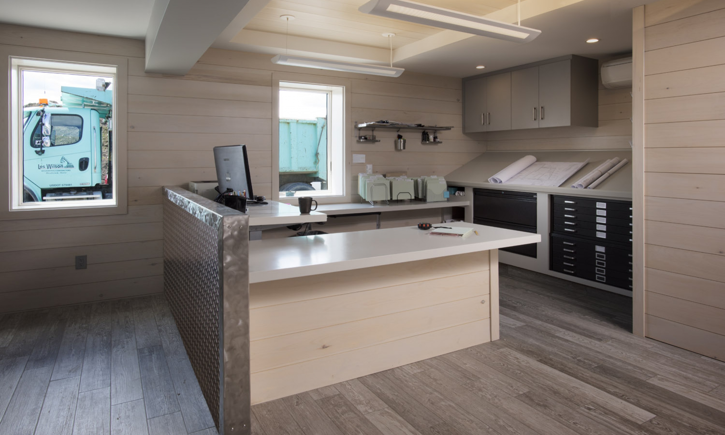 Workstation 1 Owners desk, epoxy finish, diamond plate, adjustable height desk, Maine Architect