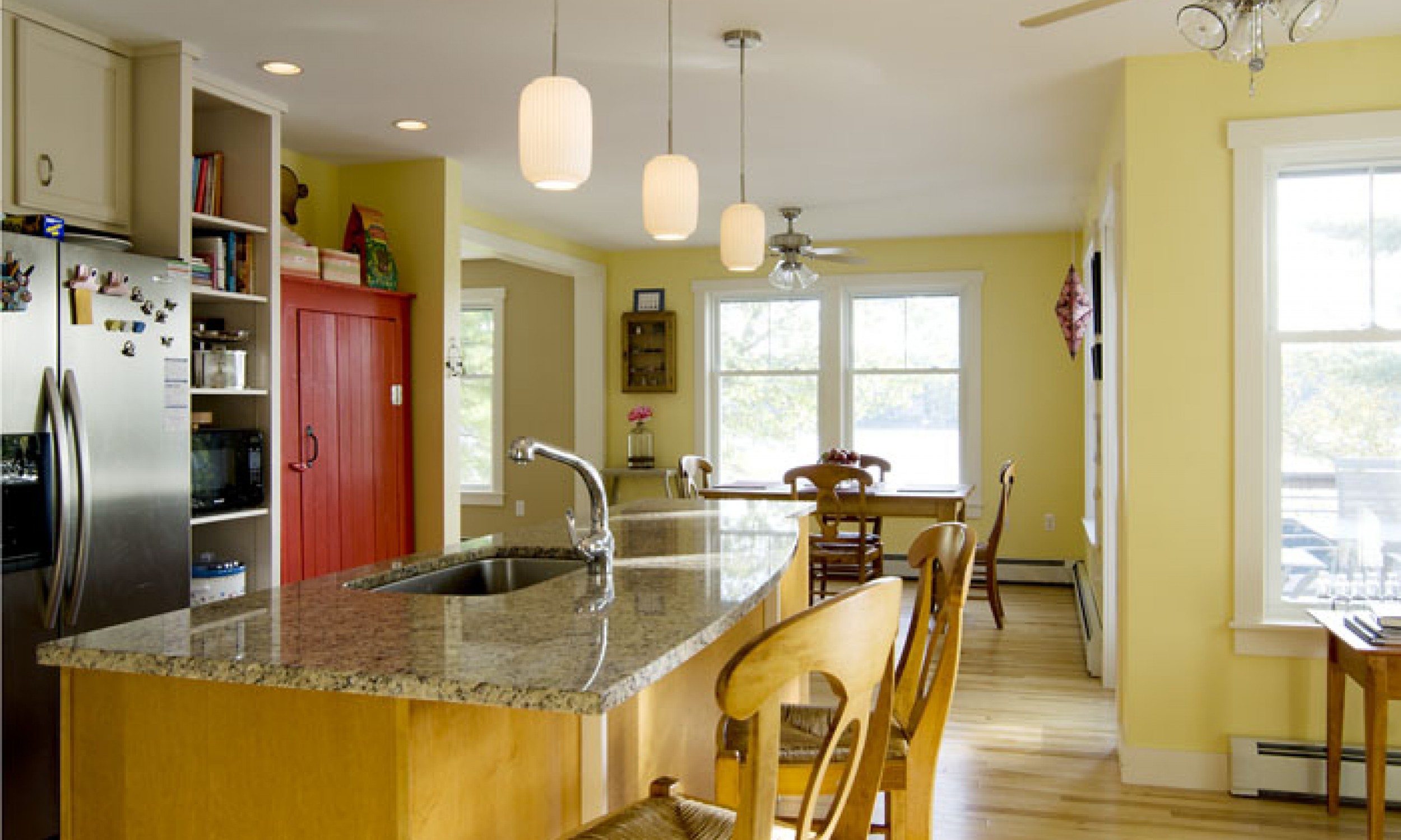 Kitchen, Maine Architect, Island kitchen, Red cabinet, Granite counters